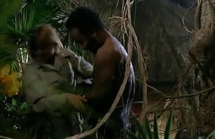 XXX Backdoor Hành xxx với chó động trong sân sau có nghĩa là quan hệ tình dục qua đường hậu môn bên ngoài nơi Peo